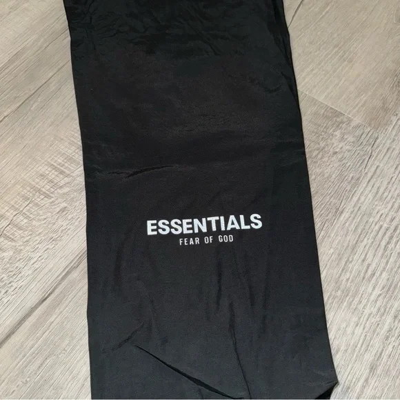 Fear of God Essentials Black Joggers - Picture 3 of 5